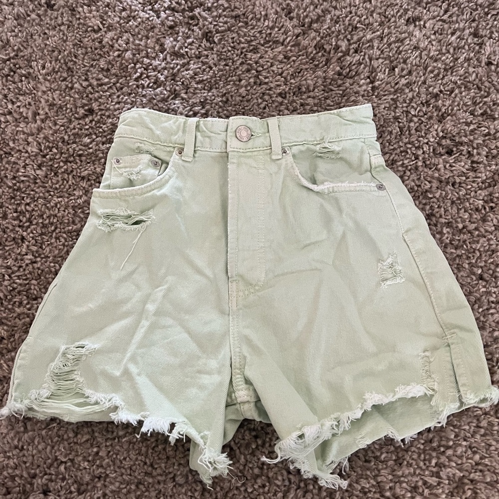 zara mint shorts.